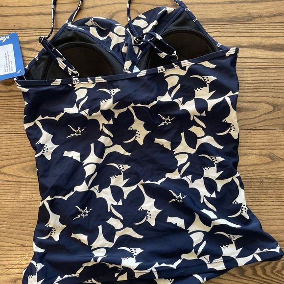 NWT Hilor Womens Swim Top US 12 - Picture 9 of 10
